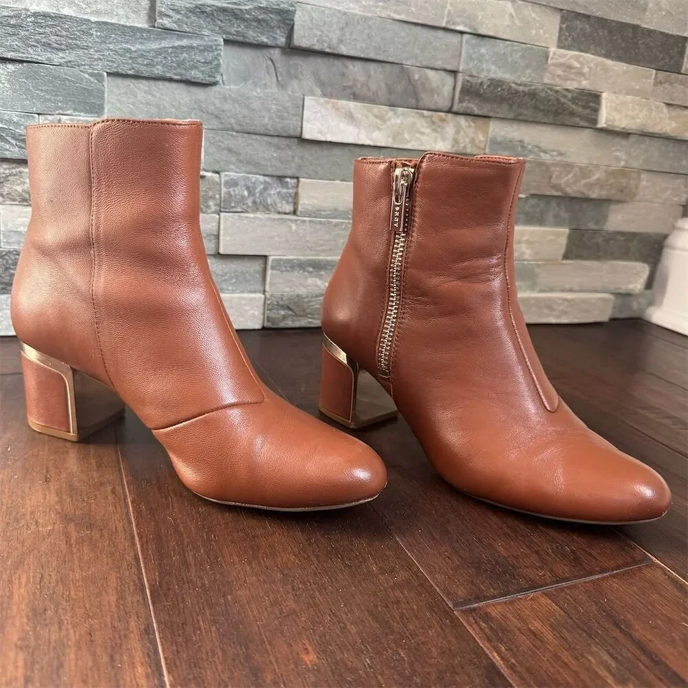 DKNY Women's‎ Crosbi Leather Ankle Booties Caramel Brown Size 8.5 Casual